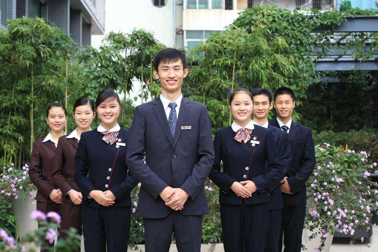 學校服務